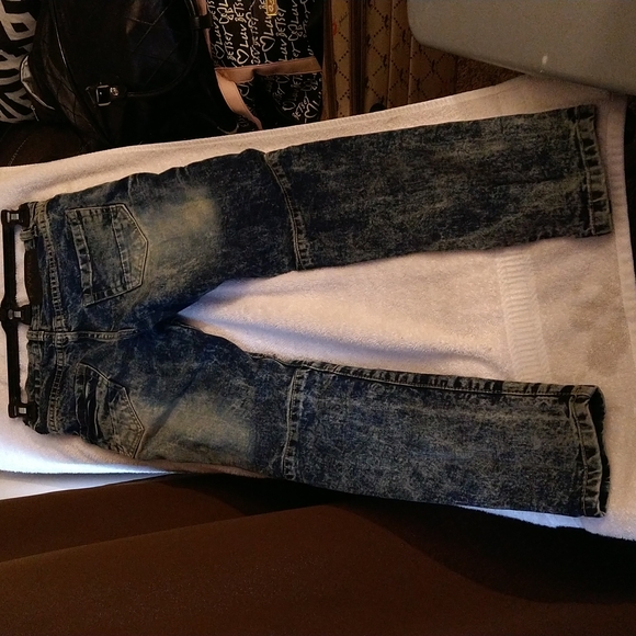 FWRD Denim - Picture 5 of 5